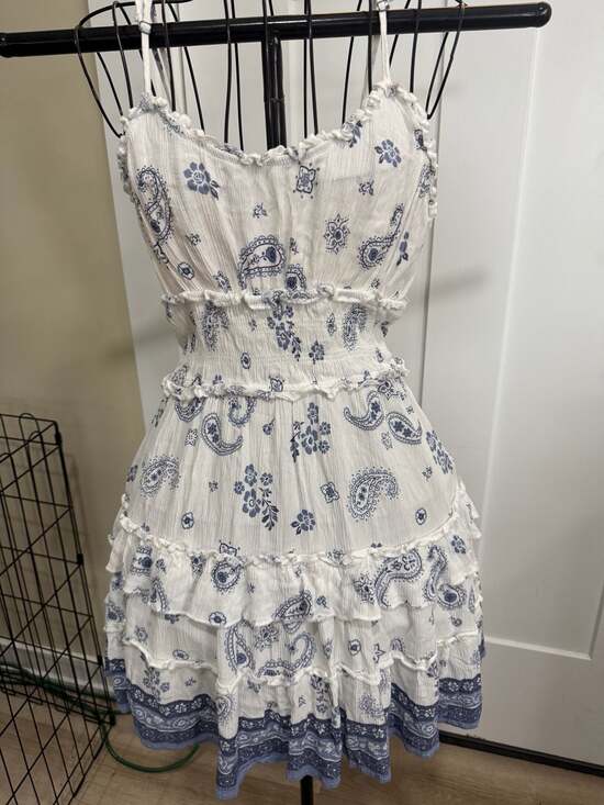 Ocean Drive Dresses & Skirts - Ocean Drive Blue Paisley Floral Tiered Ruffle Mini Dress Size M